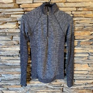 Lululemon Slim fit pullover